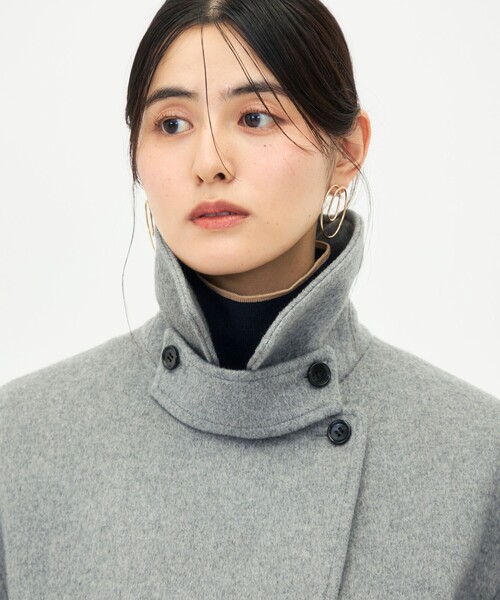 NOLLEY’S(ノーリーズ)の「【一部WEB限カラー】ウールカシミヤダブルブレストコート(ピーコート・レディース・ネイビー/ライトグレー/ブラウン/キャメル・36/38)」の5枚目の写真