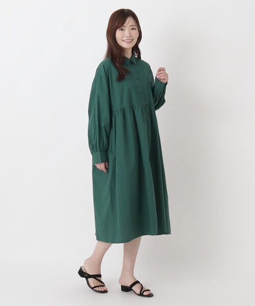 one'sterrace(ワンズテラス)の「ポプリン ピンタック前開きワンピース(ワンピース・レディース・ダークブラウン系8/グリーン系その他6/ブラック系8・02)」の13枚目の写真