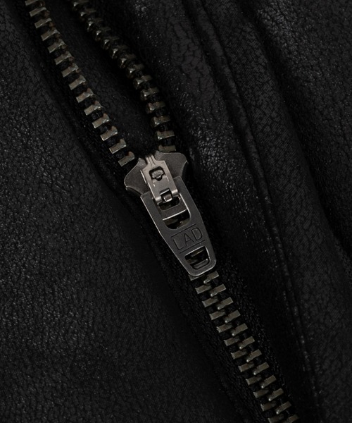 LAD MUSICIAN(ラッドミュージシャン)の「STRETCH FAUX LEATHER JERSEY WIDE TAPERED PANTS(スウェットパンツ・メンズ・ブラック・46/44/42)」の6枚目の写真