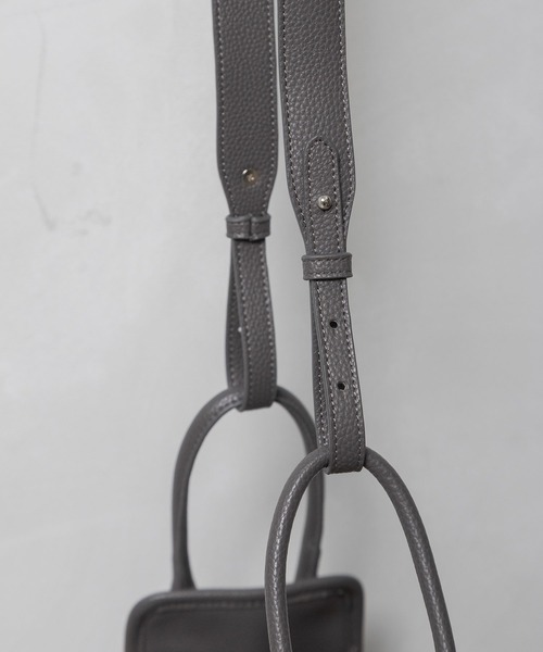 MARECHAL TERRE(マルシャルテル)の「2way ボアバッグ(ショルダーバッグ・レディース・ブラウン/ブラック/チャコールグレー/シルバー・FREE)」の17枚目の写真