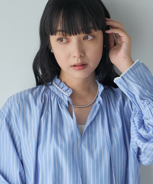 FREAK'S STORE(フリークスストア)の「フリル襟ブラウス(シャツ/ブラウス・レディース・ブルー/オフホワイト/ネイビー・フリ-)」の9枚目の写真