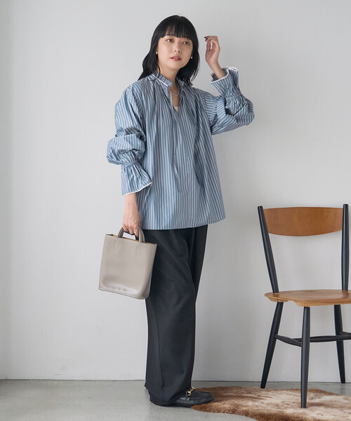 FREAK'S STORE(フリークスストア)の「フリル襟ブラウス(シャツ/ブラウス・レディース・ブルー/オフホワイト/ネイビー・フリ-)」の12枚目の写真