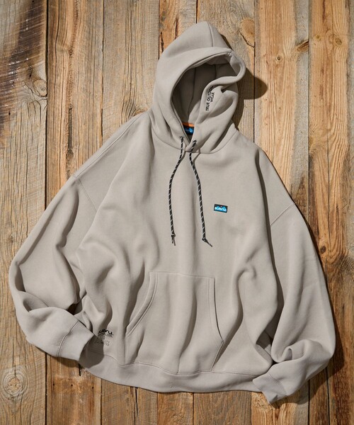 KAVU（カブー）の「KAVU/カブー 限定展開 KAVU×FREAK'S STORE / カブ― 別注 ネーム付き パーカー（スウェット・メンズ・グレイッシュベージュ/ネイビー/ブラック/アッシュグレー・LARGE/SMALL/MEDIUM）」の6枚目の写真