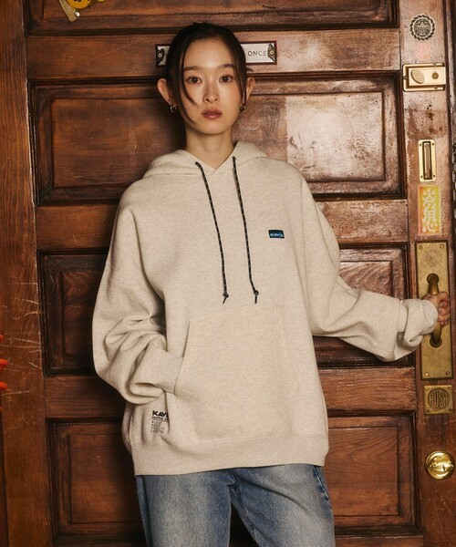 KAVU（カブー）の「KAVU/カブー 限定展開 KAVU×FREAK'S STORE / カブ― 別注 ネーム付き パーカー（スウェット・メンズ・グレイッシュベージュ/ネイビー/ブラック/アッシュグレー・LARGE/SMALL/MEDIUM）」の18枚目の写真