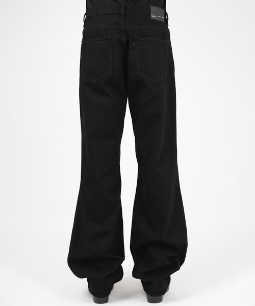 LAD MUSICIAN(ラッドミュージシャン)の「11.5oz DENIM FLARE DRAPE PANTS(デニムパンツ・メンズ・ブラック・46/44/42)」の4枚目の写真
