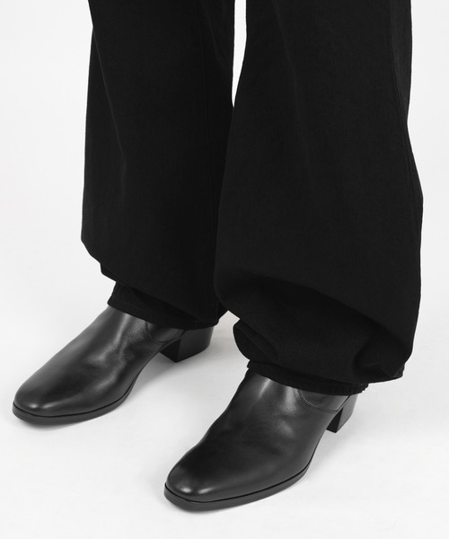 LAD MUSICIAN(ラッドミュージシャン)の「11.5oz DENIM FLARE DRAPE PANTS(デニムパンツ・メンズ・ブラック・46/44/42)」の5枚目の写真