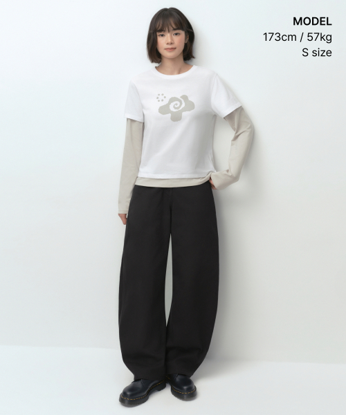 MUSINSA STANDARD WOMAN（ムシンサスタンダードウーマン）の「[オヘシオコラボ] コットンカーブパンツ [ブラック]（その他パンツ・レディース・その他・X-SMALL/SMALL/MEDIUM/LARGE）」の3枚目の写真