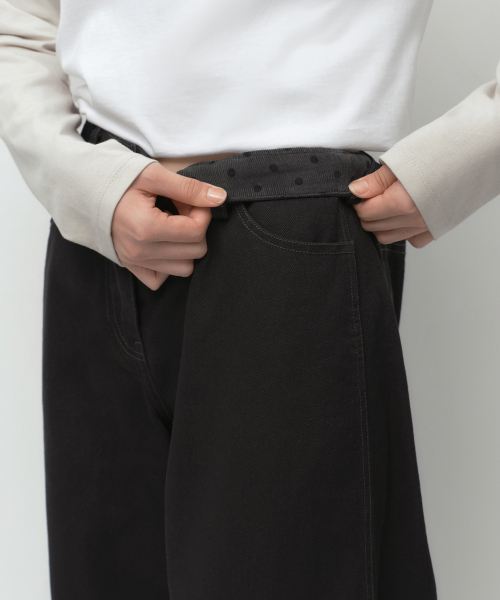 MUSINSA STANDARD WOMAN（ムシンサスタンダードウーマン）の「[オヘシオコラボ] コットンカーブパンツ [ブラック]（その他パンツ・レディース・その他・X-SMALL/SMALL/MEDIUM/LARGE）」の7枚目の写真