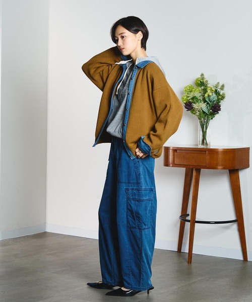 GENE HEAVENS(ジーンヘブンズ)の「GENE HEAVENS/KNIT x DENIM CARDIGAN(ニット/セーター・レディース・マスタード/グレー・ONE SIZE)」の11枚目の写真