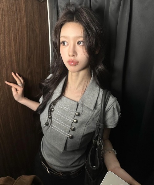 Ritzy(リッツィー)の「ナポレオンボタンツーピーストップス(その他トップス・レディース・グレー・S/L/M/XL)」の1枚目の写真