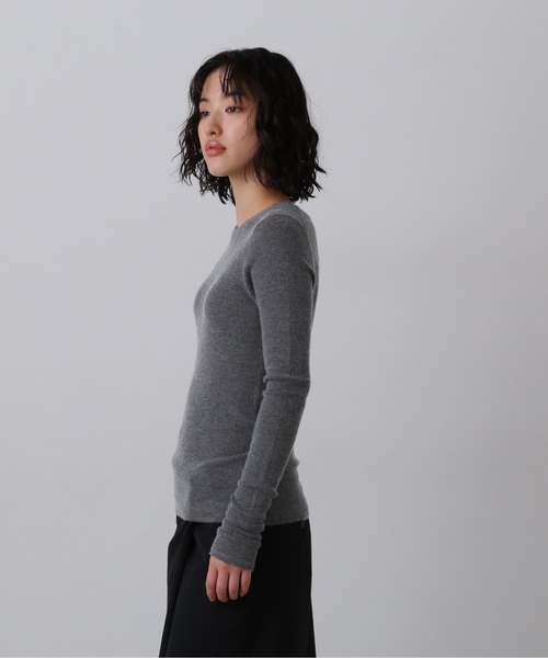YLEVE(イレーヴ)の「YLEVE / CASHMERE SILK KNIT PULL OVER(ニット/セーター・レディース・ブラック/グレー・1)」の13枚目の写真