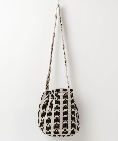 MASSIVE STORE（マッシブストア）の「【Luna Opera/ルナオペラ】WAYUU BAG L / CREAM（ショルダーバッグ・メンズ・ホワイト系その他2・FREE）」の2枚目の写真