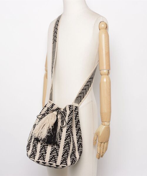 MASSIVE STORE（マッシブストア）の「【Luna Opera/ルナオペラ】WAYUU BAG L / CREAM（ショルダーバッグ・メンズ・ホワイト系その他2・FREE）」の5枚目の写真