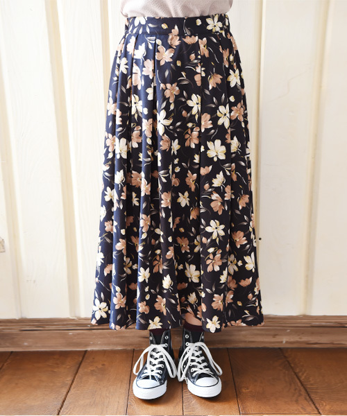 Luz Llena (philter)(ラズレナ フィルター)の「花柄フレアロングスカート(スカート・レディース・ネイビー/アイボリー・MEDIUM)」の6枚目の写真