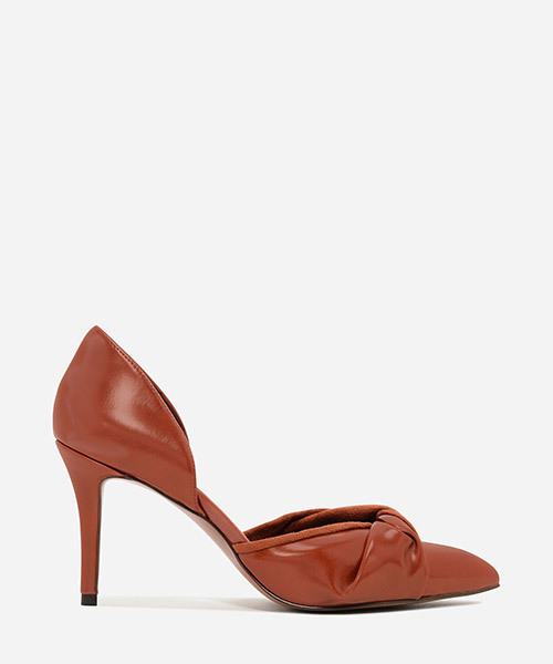CHARLES & KEITH(チャールズ & キース)の「ノットドルセイヒール / KNOTTED D'ORSAY HEELS(パンプス・レディース・グリーン/ライトブラウン/ブラック・24.5cm/23cm/24cm/23.5cm/22.5cm)」の3枚目の写真
