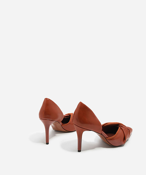 CHARLES & KEITH(チャールズ & キース)の「ノットドルセイヒール / KNOTTED D'ORSAY HEELS(パンプス・レディース・グリーン/ライトブラウン/ブラック・24.5cm/23cm/24cm/23.5cm/22.5cm)」の13枚目の写真