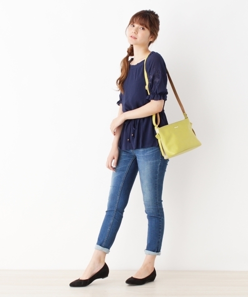 grove（グローブ）の「バイカラームスビショルダーバッグ（ショルダーバッグ・レディース・イエロー/レッド/ピンク/ブルー/アイボリー/ブラック・00）」の7枚目の写真
