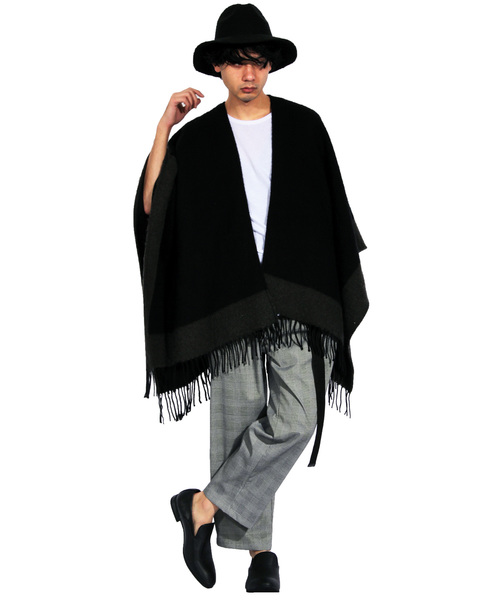 ８(eight)（エイト）の「裾ライン ポンチョ 大判 ストール（ポンチョ・メンズ・ブラック/ネイビー/グレー・FREE）」の4枚目の写真