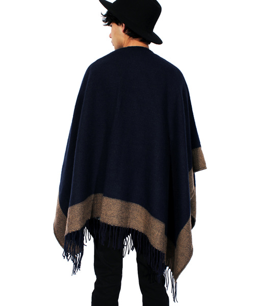 ８(eight)（エイト）の「裾ライン ポンチョ 大判 ストール（ポンチョ・メンズ・ブラック/ネイビー/グレー・FREE）」の8枚目の写真