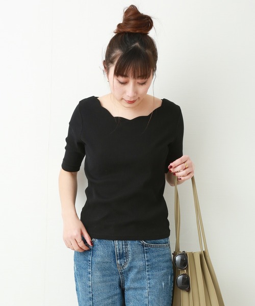 MARBLE WALTS(マーブルワルツ)の「スカラップリブカットソー 5分袖(Tシャツ/カットソー・レディース・オフホワイト/ブラック/ネイビー/ピンク・L/M)」の3枚目の写真
