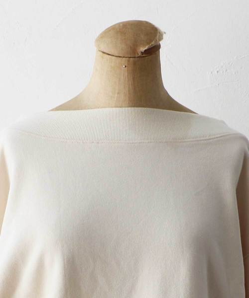 M y u（ミュー）の「2way美ライン♪裏毛オフショルスウェット（スウェット・レディース・アイボリー/グレー・M）」の21枚目の写真