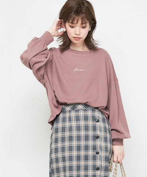 natural couture（ナチュラルクチュール）の「ちびロゴ刺繍入りワッフルロンT（Tシャツ/カットソー・レディース・ブラック/アイボリー/トップグレー/ピンク系その他・FREE）」の4枚目の写真