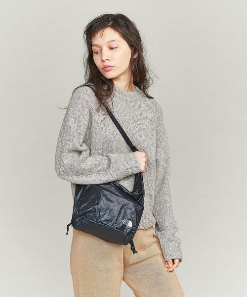 THE NORTH FACE（ザノースフェイス）の「＜THE NORTH FACE＞ TRVLCANISTER ショルダーバッグM（ショルダーバッグ・レディース・ブラック・FREE）」の11枚目の写真