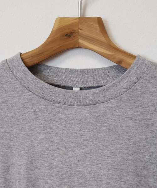 andme(アンドミー)の「コットン天竺半袖マキシ丈Tシャツワンピース(ワンピース・レディース・グレー/チャコールグレー/ベージュ/カーキ/ブラック/オフホワイト・M)」の13枚目の写真