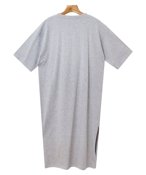 andme(アンドミー)の「コットン天竺半袖マキシ丈Tシャツワンピース(ワンピース・レディース・グレー/チャコールグレー/ベージュ/カーキ/ブラック/オフホワイト・M)」の20枚目の写真