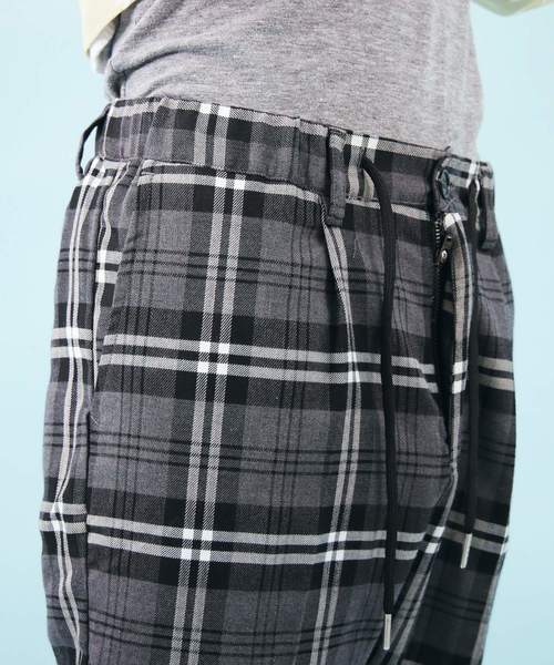 8(eight)(エイト)の「チェック スキニーパンツ テーパード アンクル丈(チノパンツ・メンズ・ブラック/グレー系その他/チャコールグレー・MEDIUM/LARGE)」の19枚目の写真