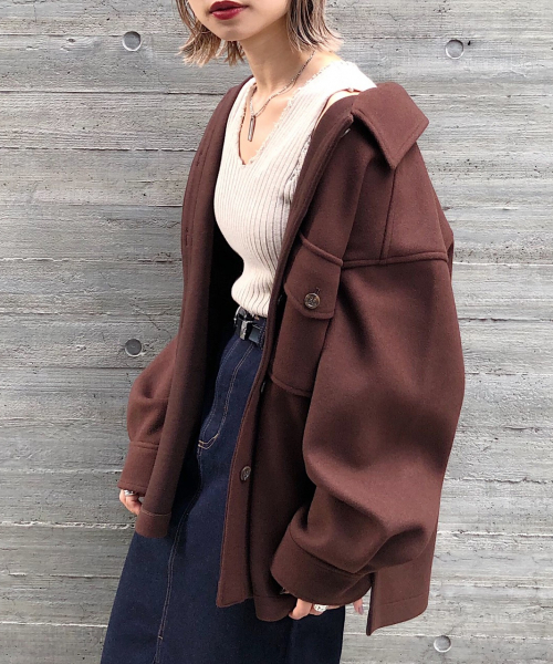 PAGEBOY（ページボーイ）の「コアジャージCPOジャケット（ブルゾン・レディース・ブラック/オフホワイト/モカ/ダークブラウン・FREE）」の4枚目の写真