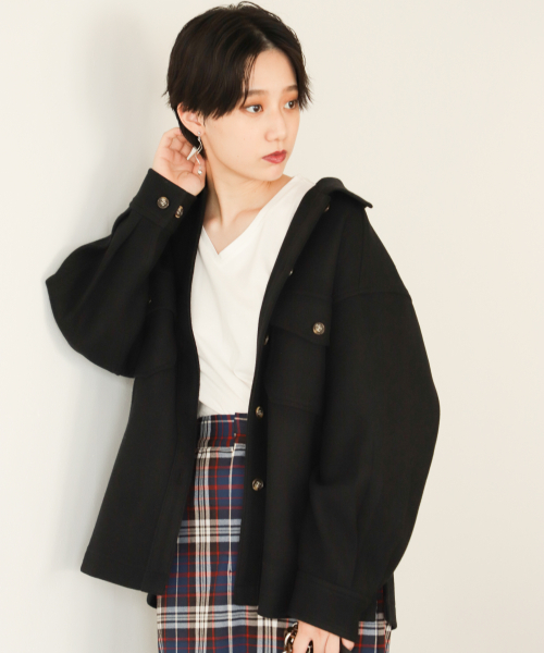 PAGEBOY（ページボーイ）の「コアジャージCPOジャケット（ブルゾン・レディース・ブラック/オフホワイト/モカ/ダークブラウン・FREE）」の6枚目の写真