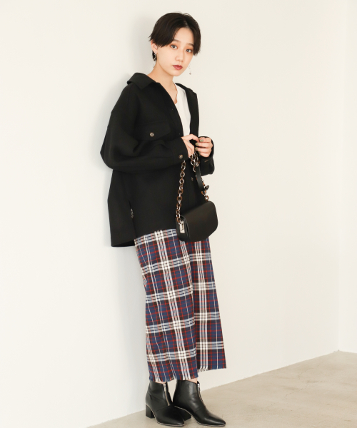 PAGEBOY（ページボーイ）の「コアジャージCPOジャケット（ブルゾン・レディース・ブラック/オフホワイト/モカ/ダークブラウン・FREE）」の8枚目の写真