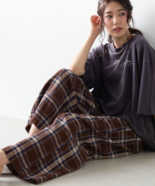 WEGO（ウィゴー）の「WEGO/【セットアップ対応商品】リネンブレンドタックワイドパンツ（その他パンツ・レディース・ブラウン/ブラウン系その他2/ライトベージュ/ベージュ系その他2・FREE）」の2枚目の写真