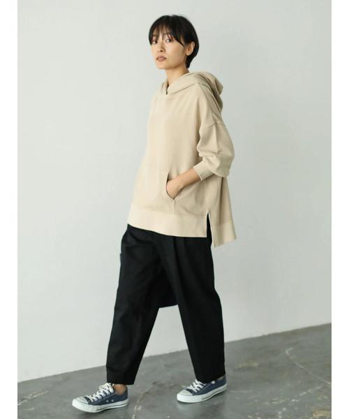 AMERICAN HOLIC（アメリカンホリック）の「ピグメントフード付裏毛プルオーバー　＊（パーカー・レディース・チャコールグレー/ベージュ/カーキ/ピンク/マスタード・M/L）」の21枚目の写真