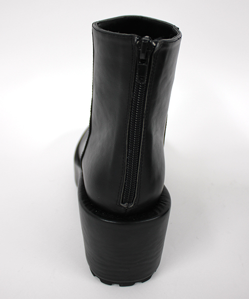 i（アイ）の「タンクソールブーティ（ブーティ・レディース・ホワイト/ブラック・MEDIUM/SMALL/LARGE/X-LARGE）」の6枚目の写真