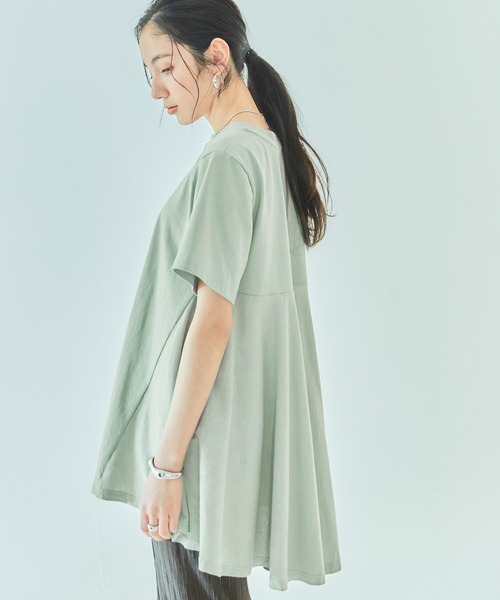 titivate（ティティベイト）の「バックフレアTシャツ（Tシャツ/カットソー・レディース・ブラック/オフホワイト/キャメル/グリーン系その他/パープル/ライトグリーン・FREE）」の19枚目の写真