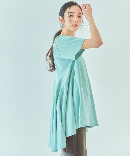 titivate（ティティベイト）の「バックフレアTシャツ（Tシャツ/カットソー・レディース・ブラック/オフホワイト/キャメル/グリーン系その他/パープル/ライトグリーン・FREE）」の11枚目の写真