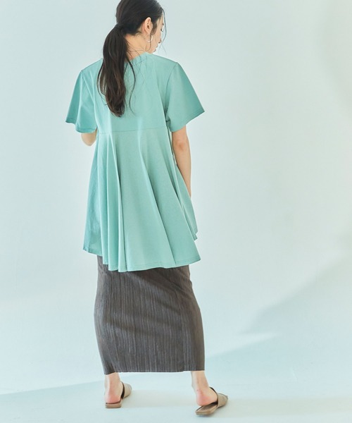 titivate（ティティベイト）の「バックフレアTシャツ（Tシャツ/カットソー・レディース・ブラック/オフホワイト/キャメル/グリーン系その他/パープル/ライトグリーン・FREE）」の14枚目の写真