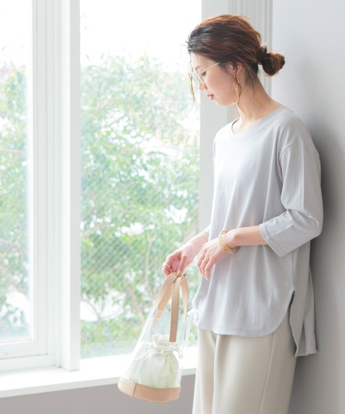 reca(レカ)の「ラウンド裾 七分袖カットソー(Tシャツ/カットソー・レディース・ホワイト/ブラック/カーキ/グレー系その他/ライトベージュ/グレイッシュベージュ・FREE)」の4枚目の写真
