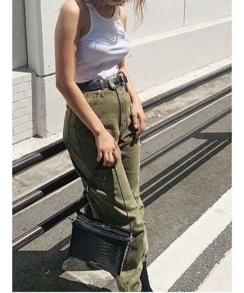 EVRIS（エヴリス）の「SIMPLEワイドデニムパンツ（デニムパンツ・レディース・ホワイト/ブラウン/カーキ・SMALL/MEDIUM）」の8枚目の写真