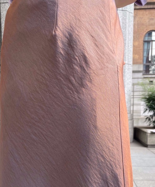 flowriri（フロウリリ）の「flowriri　サテンバイアススカート（スカート・レディース・ブラウン/ベージュ・FREE）」の10枚目の写真