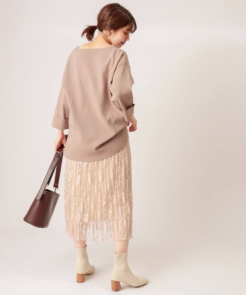 natural couture（ナチュラルクチュール）の「フワ軽スポンジヤーンストレートスリーブニット（ニット/セーター・レディース・ベージュ/カーキ/アイボリー/ラベンダー・FREE）」の17枚目の写真