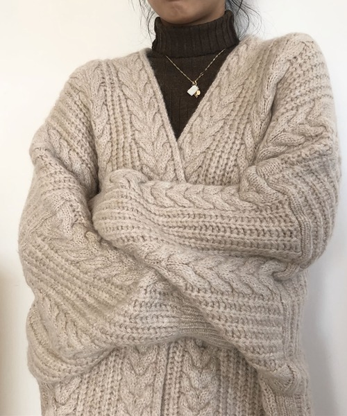 Doula Doula（ドゥーラドゥーラ）の「ケーブルニットロングカーディガン（カーディガン/ボレロ・レディース・ベージュ/グレー/ブラウン/ブラック・FREE）」の11枚目の写真