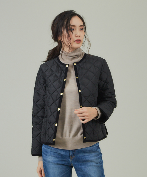 qualite（カリテ）の「ハイゲージウールタートルニット（ニット/セーター・レディース・ネイビー/ブルー/ベージュ/イエロー・フリー）」の2枚目の写真