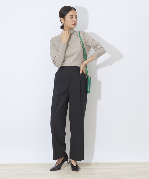 qualite（カリテ）の「ハイゲージウールタートルニット（ニット/セーター・レディース・ネイビー/ブルー/ベージュ/イエロー・フリー）」の12枚目の写真