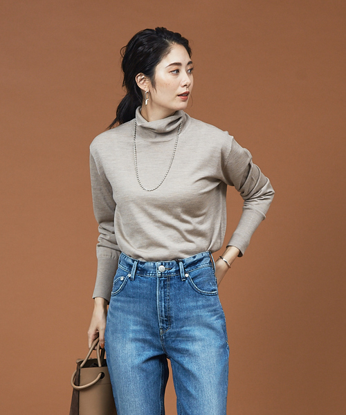 qualite（カリテ）の「ハイゲージウールタートルニット（ニット/セーター・レディース・ネイビー/ブルー/ベージュ/イエロー・フリー）」の19枚目の写真