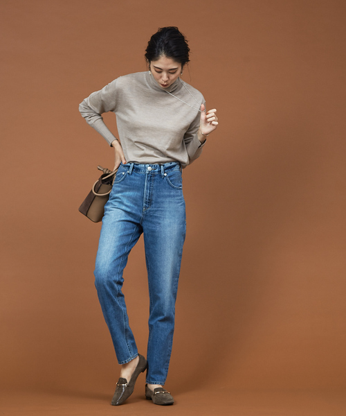 qualite（カリテ）の「ハイゲージウールタートルニット（ニット/セーター・レディース・ネイビー/ブルー/ベージュ/イエロー・フリー）」の13枚目の写真