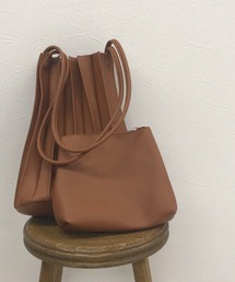 【web限定】フェイクレザープリーツトート/バックインポーチ付き