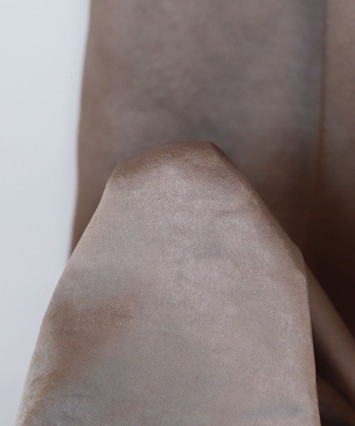 andme（アンドミー）の「サテンマーメイドフレアスカート（スカート・レディース・ブラック/ブルー/アイボリー/グレー系その他/テラコッタ/ライトブルー/ピンク/ライトグリーン/ダークグリーン/ブラウン/イエロー/カーキ・M/L）」の21枚目の写真